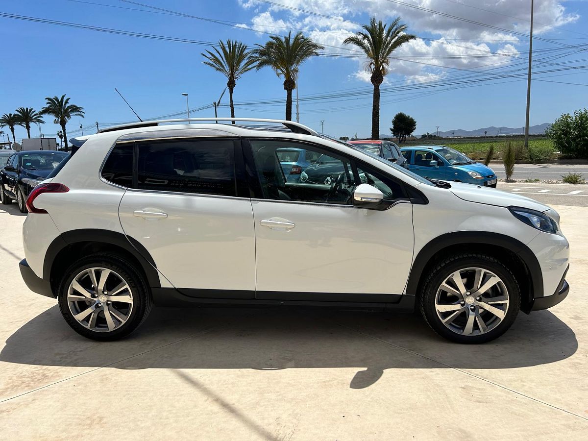  PEUGEOT 2008 ALLURE 1.2 E-THP AUTO SPANISH LHD IN SPAIN 23000 MILES SUPER 2018